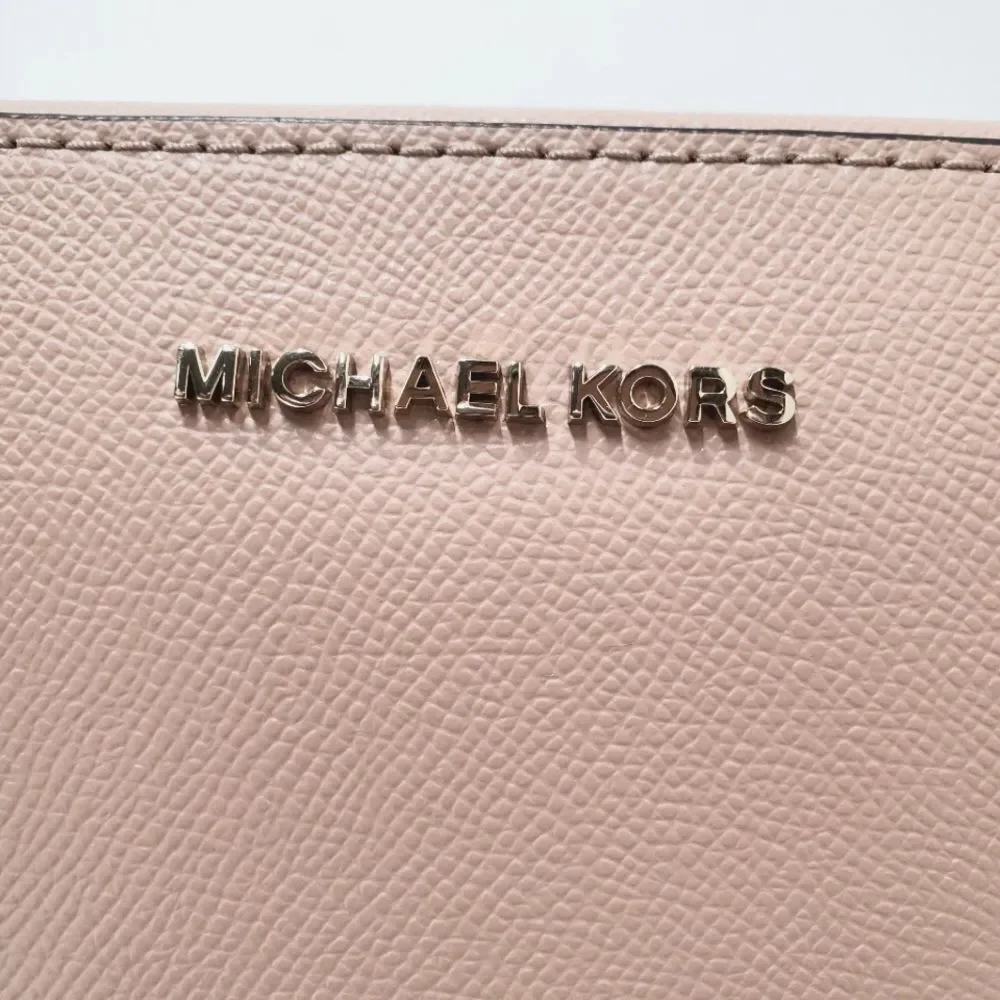 MICHAEL KORS Blush Pink Pebbled Leather Crossbody Bag – PS-1805